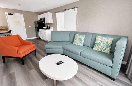 Little Italy Hotel | Enjoy Downtown Dining & Entertainment from Beautiful Modern Suite | 4 Units