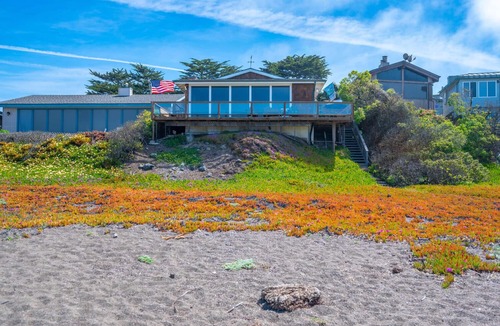 Park Hill House | Enjoy This Gorgeous, Oceanfront Rental With Beach Access & Endless Views!