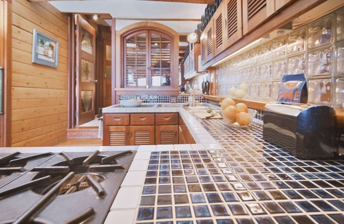 Montecito House | Entire Beachfront Home With the Unique Charm of a Sailing Vessel