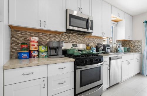 La Mesa House | Entire Private House Ranch-Style w Gated Yard, Parking, 4 Bedroom 3 Bathrooms, Available Now