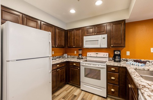 Elk Point Condo | Entrancing Club Wyndham South Shore, 1 Bedroom Deluxe Suite