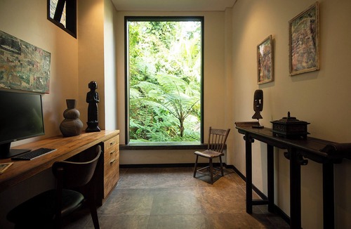 Pejeng Kawan Villa | Escape to Paradise: Jungle-Backed Villa Retreat