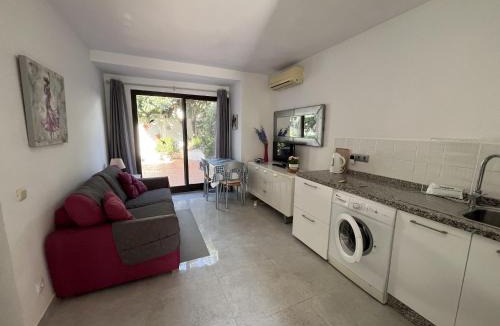 Playa del Sol-Villacana Apartment | Estepona - Playa - 2 dormitorios con terraza y jardín al lado del mar Jo6
