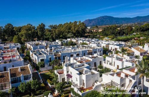 Playa del Sol-Villacana Villa | Estepona - Playa - Villa con amplia terraza abierta a la piscina EL12