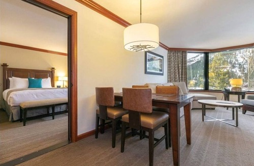 Olympic Valley Resort | Everline Resort and Spa - Olympic Valley Lake Tahoe - 1B Suite + Kitchen