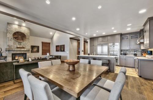 Sierra Shores Apartment | Exclusive Lakefront Luxury by Heavenly Hot Tub PEAK SS14