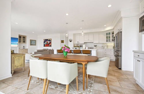 Newport Beach Villa | Exquisite Panoramic View Estate