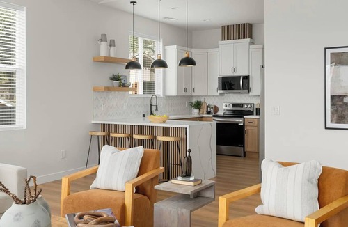 North Auburn House | Fabulous, brand new 3-bedrm house with views, high-speed internet, AC in Auburn.