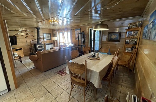 Bijou Park House | Family Cabin Near the Lake