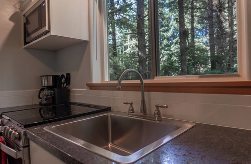 Crescent City Cabin | Fern Hook Cabins 700