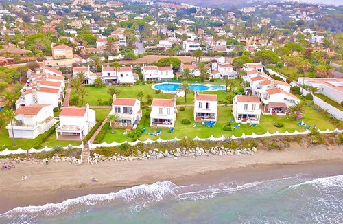 Urbanizacion Marbessa House | First Line Dunas Beach