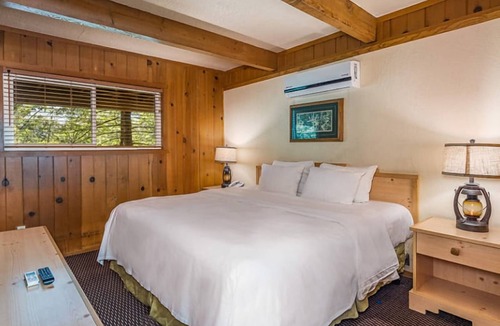 Bass Lake Hotel | Forest Hideaway with Breakfast (Select Stays), Steps to Bass Lake Fun | 3 Units