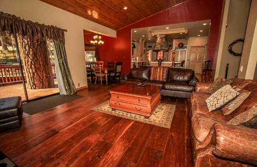 Evergreen Estates House | Four Happy Bears Estate #1277