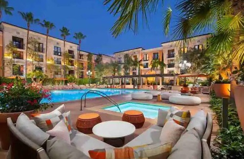 Airport Area Apartment | Free Parking Irvine Spectrum Central Location Pool & Gym