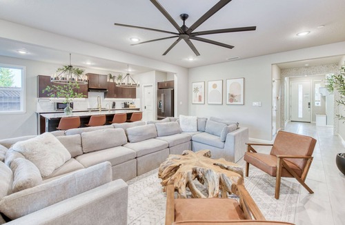 Raisin House | Fresno/Madera Luxe Modern Home