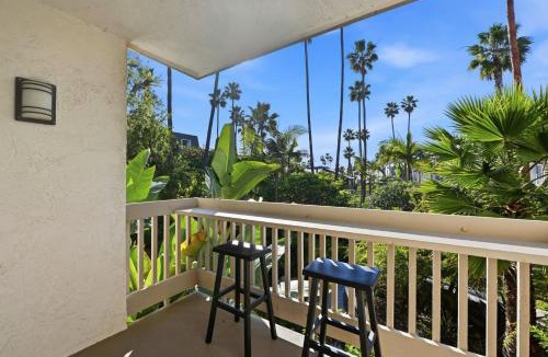 Townsite House | G101 - Twin View Villa