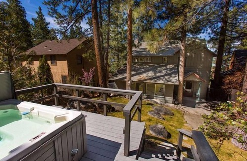 Elk Point House | Gated Community, walk to Private Beach, Hot Tub, BBQ (EP439)