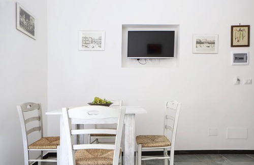 Quartieri Spagnoli Apartment | Gelso II Apartment by Wonderful Italy