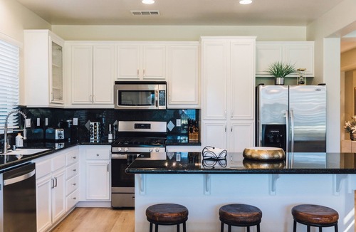 Indio Villa | Golf Course Luxury with Pool, Spa, Casita & Mountain Views!
