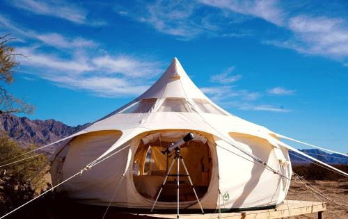 Wonder Valley House | Gorgeous Yurt with Tank Pool, Fire Pit and Barbecue in Wonder Valley, California