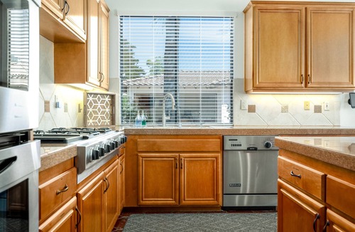 Fallbrook Villa | Grand Lux - Luxury Resort Pool Villa - Wedding Guests - Golf - Wine - Beaches