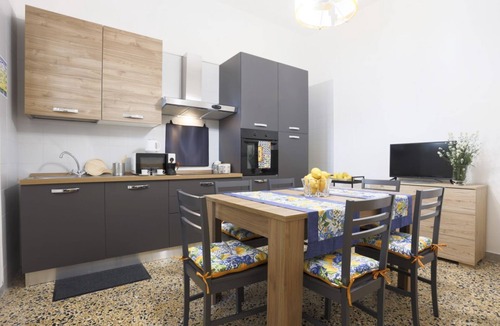 Boscoreale Apartment | GuestHost - Boscoreale Vanilla Flat 2 with parking! x5