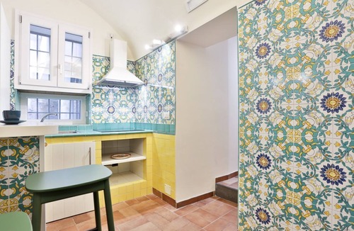 Rione Duomo Apartment | GuestHost - Charming apartment that accommodates up to 5 people with great comfort. The accommodation is located in the historic center (ZTL), just 500m from the Duomo and a stone's throw from Piazza Sedile del Campo, the Verdi Theater and the Villa Comu