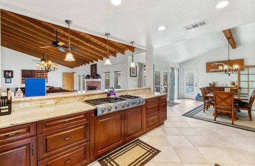 Racquet Club West House | Hacienda Miranda - Private lighted Pickleball Court- Family Home