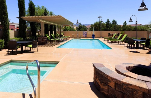 Seven Hills Hotel | Hampton Inn & Suites Las Vegas South