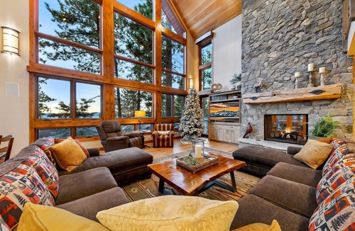 Lincoln Park House | Here comes the Sun luxe57 Lake Tahoe estate