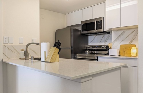 Cortez Hill Apartment | High-Rise Stay Pickleball Parking Gaslamp Balboa Park&Petco