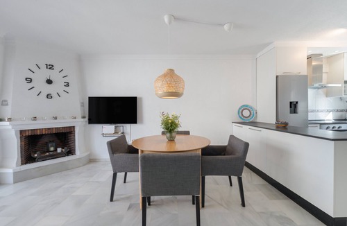 La Capellania House | Holiday home "Balcon de Benalmadena Ocean Views" with Pool, Terrace & Wi-Fi