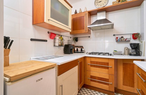 Torre del Mar House | Holiday Home 'De Tio' with Private Terrace, Wi-Fi and Air Conditioning