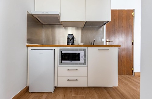 El Ejido Apartment | HOMEABOUT LA MERCED STUDIO 3