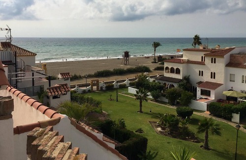 Marina de Casares House | Homerez - 10 m away from the beach! House for 6 ppl. at Marina de Casares