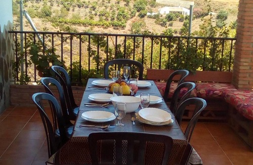 Almachar Villa | Homerez - Big villa 18 km away from the beach for 10 ppl. with swimming-pool