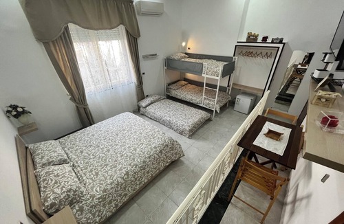Naples City Centre Apartment | Homerez - Modern Apartment in Napoli, Balcony, 70 m²