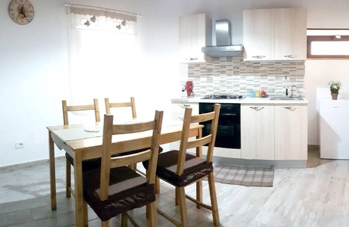 Frascineto House | Homerez - Spacious house for 8 ppl. with balcony at Frascineto