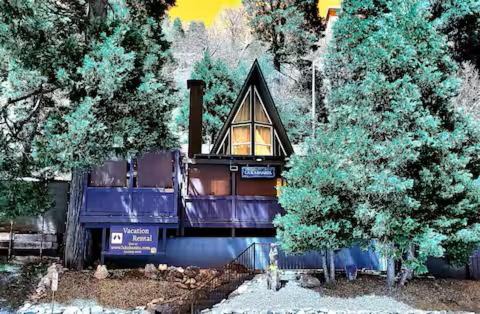 Twin Peaks House | Hot Tub A-Frame Cabin Lake Arrowhead Escape
