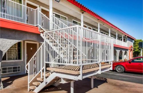 Ridgecrest Hotel | Hotel Europa Ridgecrest
