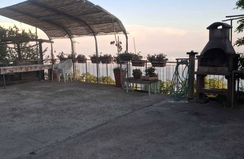 San Lazzaro House | House on 3 levels, with wide sea views.