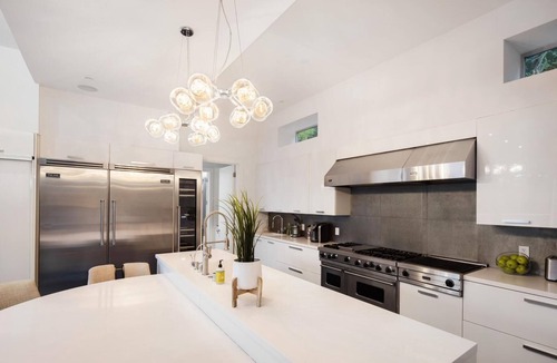 Beverly Hills Villa | Hutton Estate - Private Modern Beverly Hills Compound with Gym and Pool