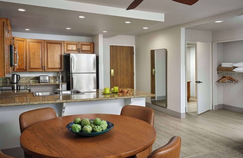 Cathedral City Condo | Hyatt Vacation Club at Desert Oasis. 1-bedroom condo within Cathedral City