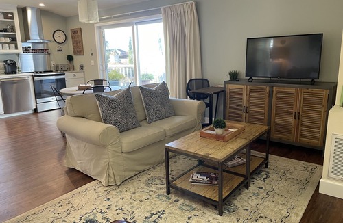 Skyhawk Commmunity Cottage | In an Upscale Neighborhood, Stunning sunset views!