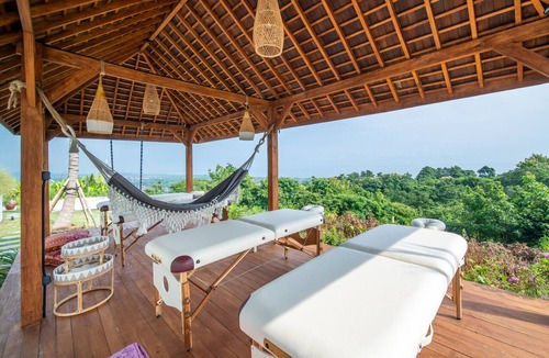 Banjartegehe Villa | Infinity Pool Cinema Lounge Hilltop Sea Views