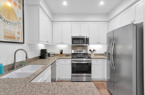 La Quinta Villa | Inviting Villa w/Mountain Views & Private Garage LQ170 LIC-068248