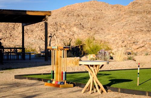 Joshua Tree Villa | Joshua Tree Country Club-Villa/Pool/Sport/Boulders
