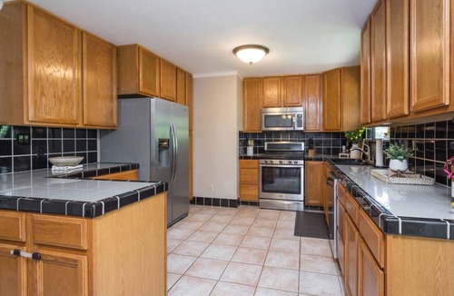 Citrus Heights House | King Beds! - Clean and Spacious 5 bed 3 bath home