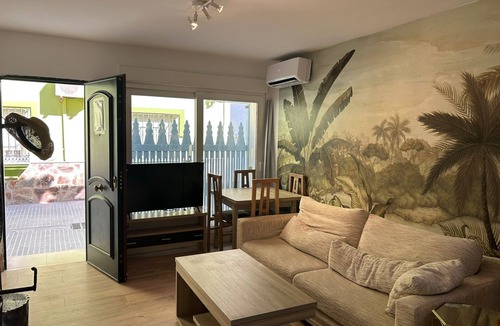 Jardin de la Abadia House | La Maison de Mar: 1º3 Bedroom with Patio and Bathroom near the beach