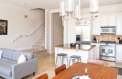 Lake Las Vegas Condo | Lake Las Vegas, trails, golf, entertainment and more right out your front door.